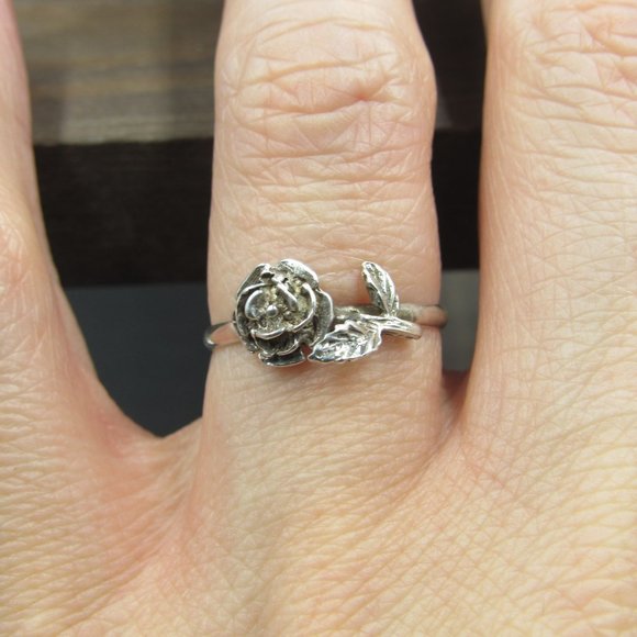 Size 6.5 Sterling Silver Simple Rose Band Ring - Picture 2 of 6